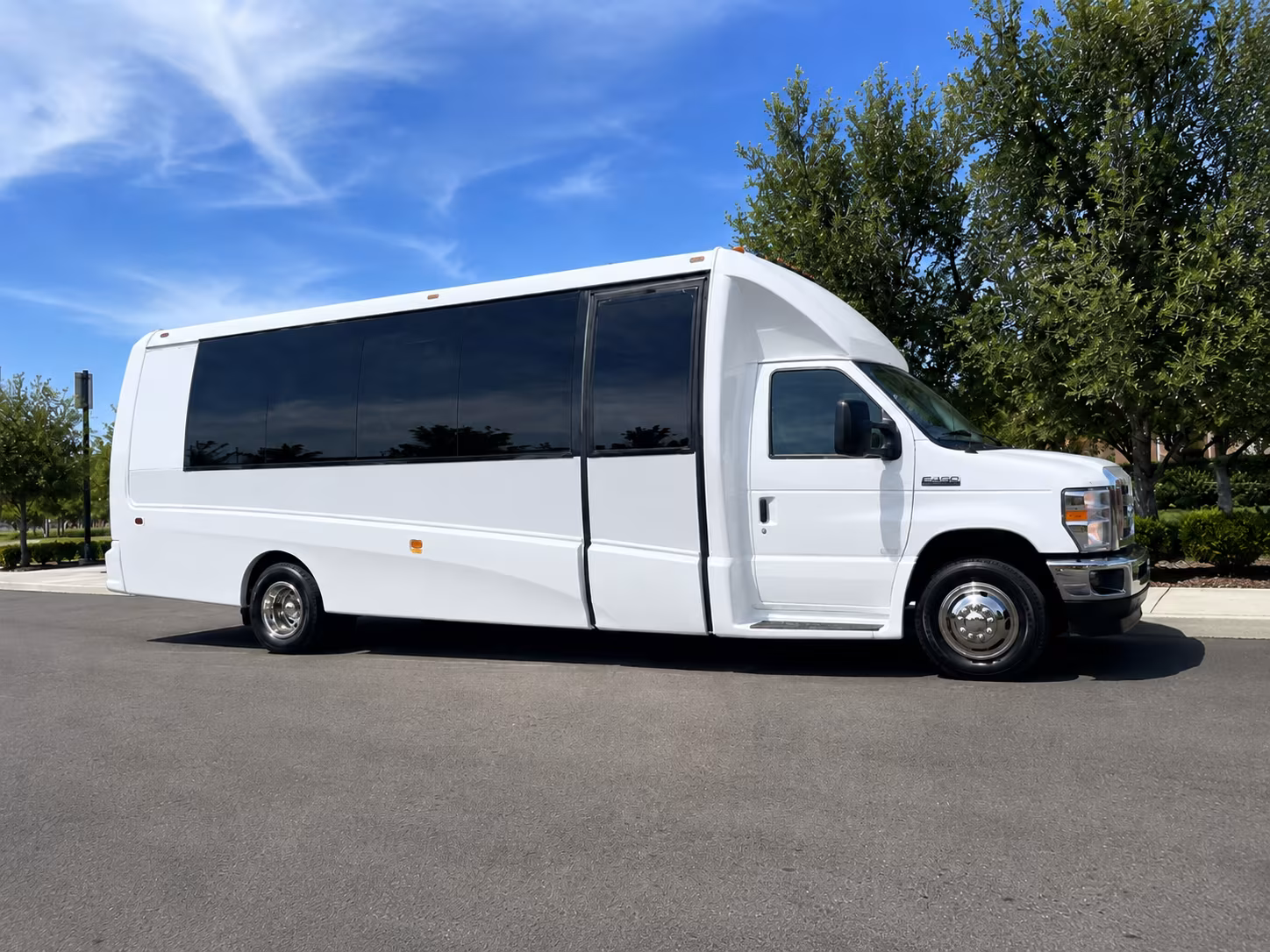festival shuttle buses for newport folk and newport jazz festival weekends