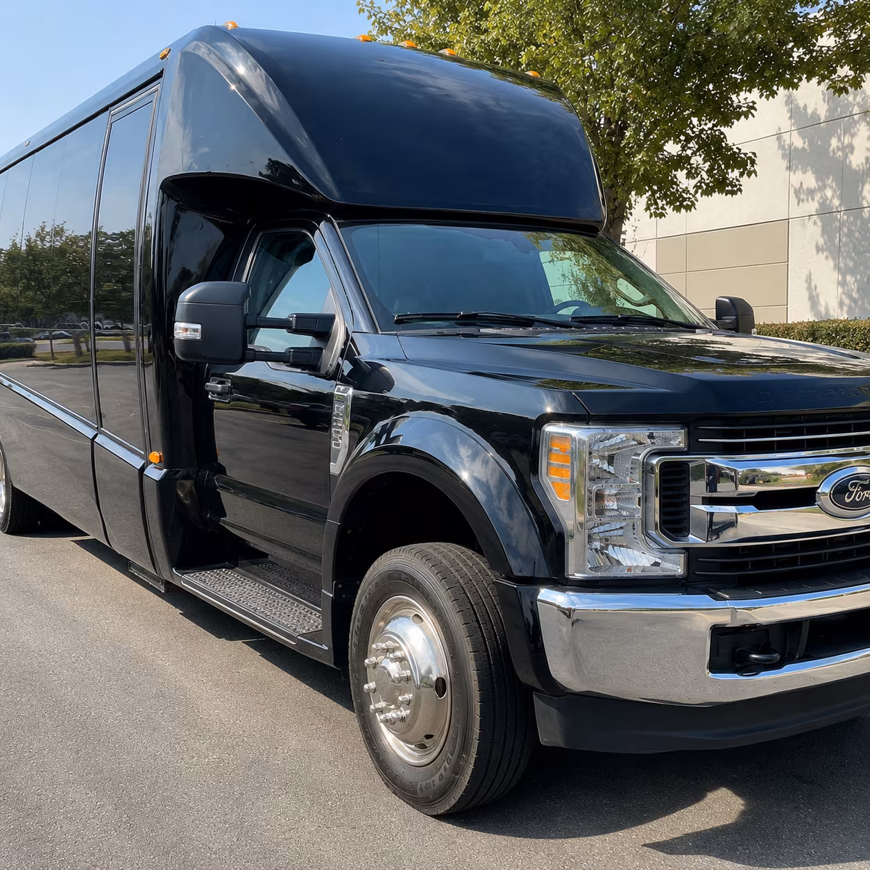 minibus rentals for south county winery crawls along route 1