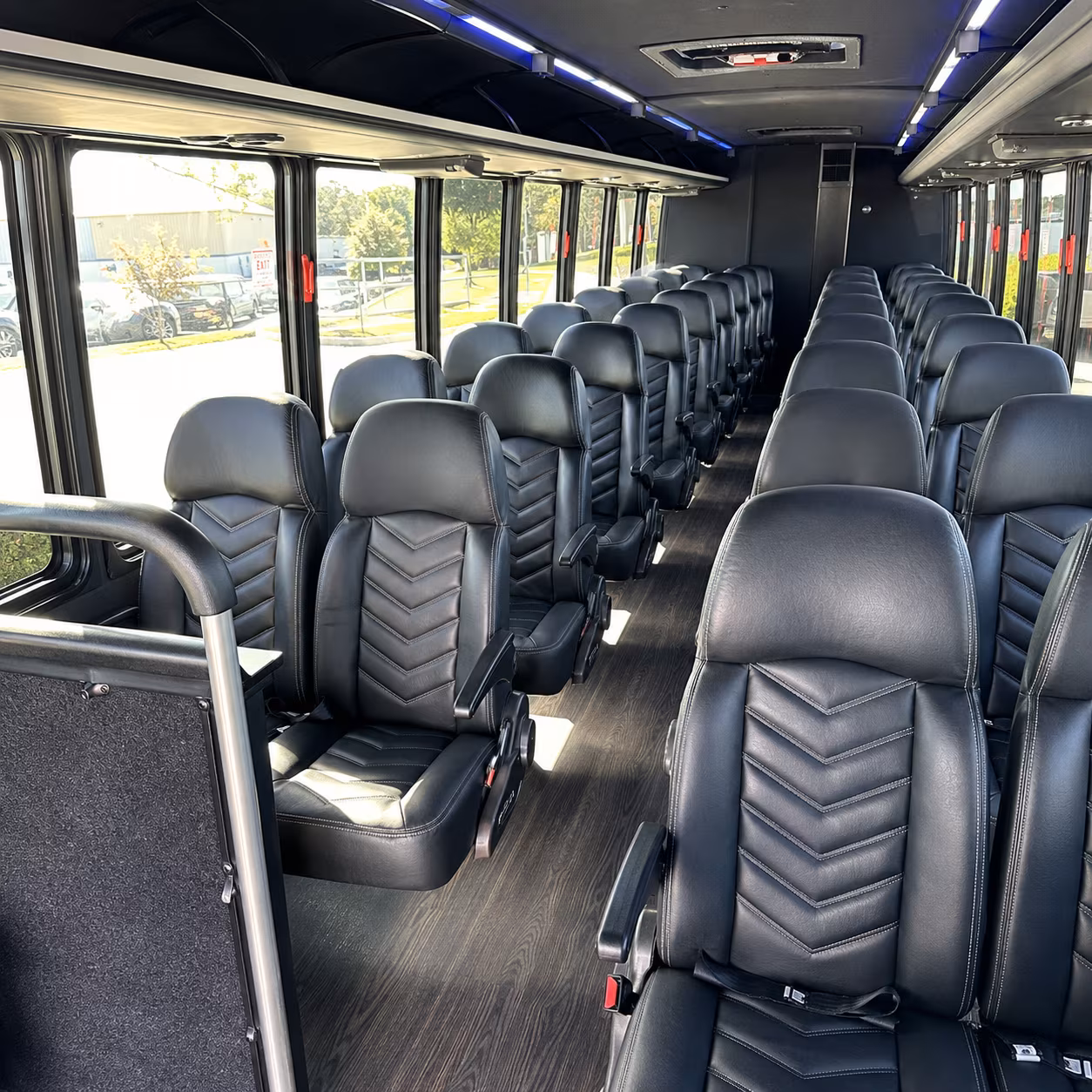 minibuses for warwick bridal party transportation on the wedding day