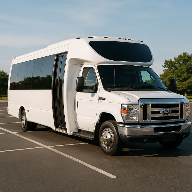 Warwick Coach Bus Service 20 Passenger Minibus